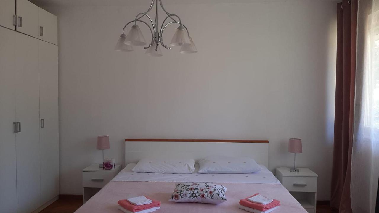 Апартаменти Apartman Iris Спліт Екстер'єр фото